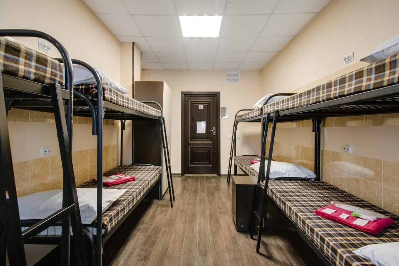 Hostel Berloga Kommunarka  Zewnętrze zdjęcie