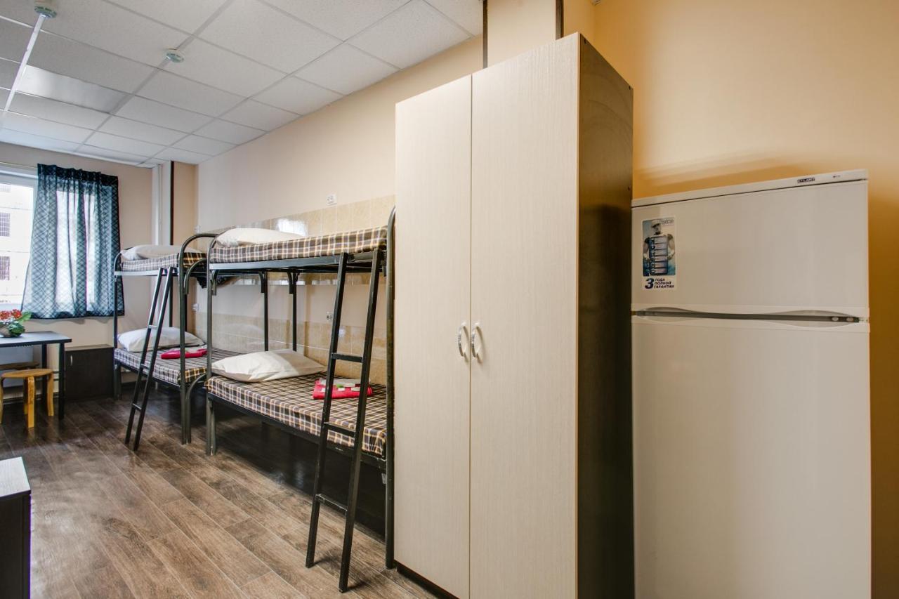 Hostel Berloga Kommunarka  Zewnętrze zdjęcie